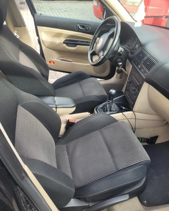 Volkswagen Golf cena 8900 przebieg: 275000, rok produkcji 2002 z Kobyłka małe 92
